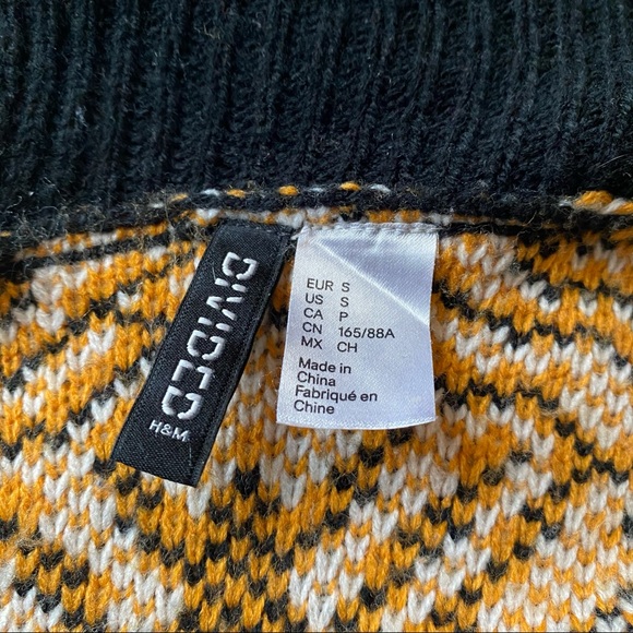 Warm H&M patterned cardigan - Picture 3 of 3